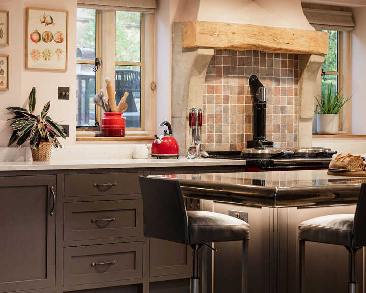 bespoke cottage kitchen made by expert joiners