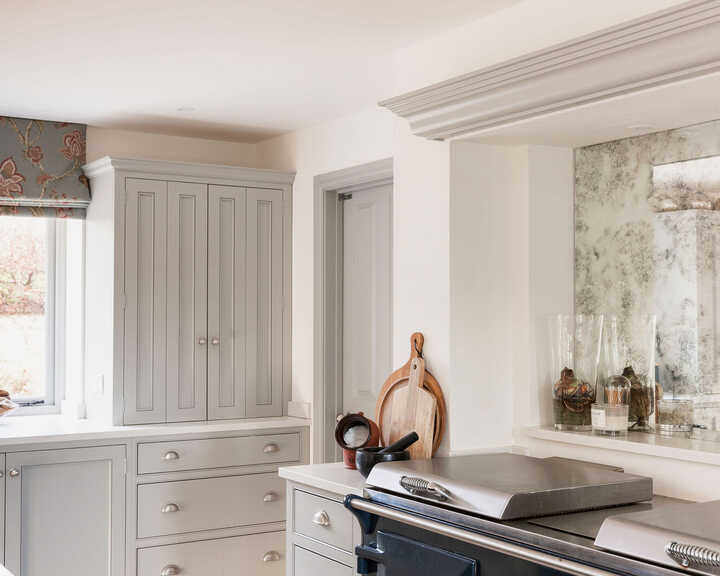 handmade kitchen cabinets in a bespoke kitchen